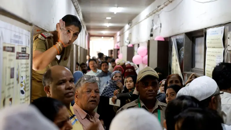 موجة حر تهدّد نتائج الانتخابات هي الأكبر في العالم