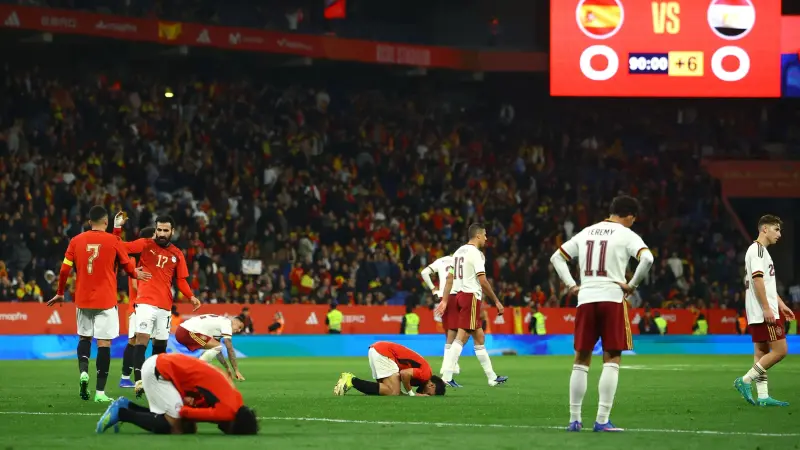 تحقيقات وغضب رسمي.. هتافات معادية للإسلام تشعل أزمة في إسبانيا بعد مباراة مصر