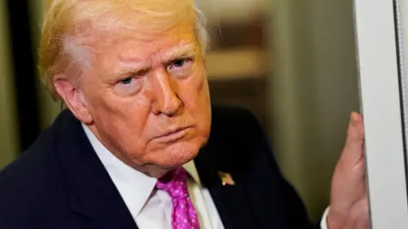 related_news_inside_blogsترامب ينشر مشاهد انفجارات قوية.. والغموض يحيط بالمقطع