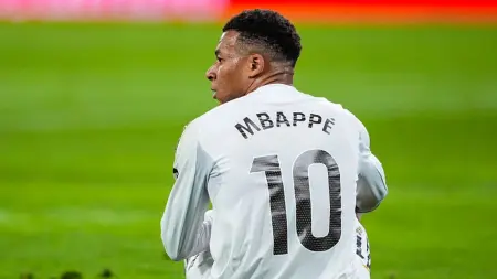 related_news_inside_blogsتقييم لاعبي ريال مدريد بعد التعادل أمام بيتيس.. تألق لونين وإحباط مبابي