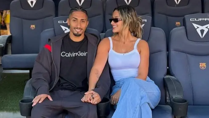 "مزحة".. فليك يعلق على تشكيلة الأفضل وغياب رافينيا