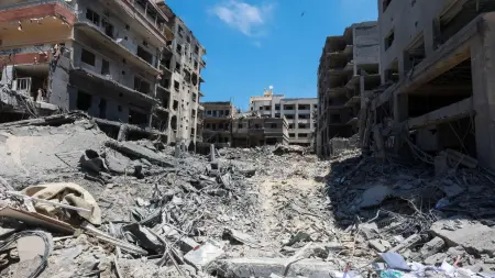 related_news_inside_blogs11 قتيلا بضربات إسرائيلية في صور مع استمرار قصف جنوب لبنان