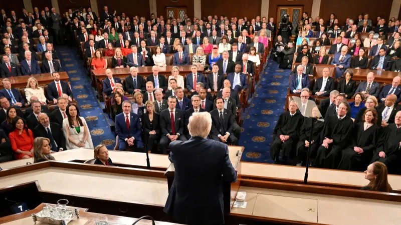 ترامب يلقي خطاب حالة الاتحاد وسط تحديات اقتصادية وسياسية