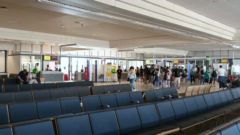 مخاوف نيباه تمتد.. باكستان تبدأ فحوصات القادمين