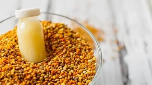 فوائد غذاء ملكات النحل للنساء.. ما هي؟