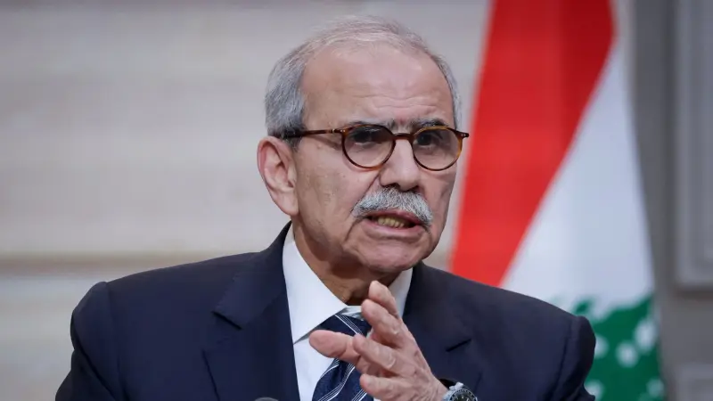 "البرلمان اللبناني يمنح حكومة سلام الثقة وسط مقاطعة "حزب الله