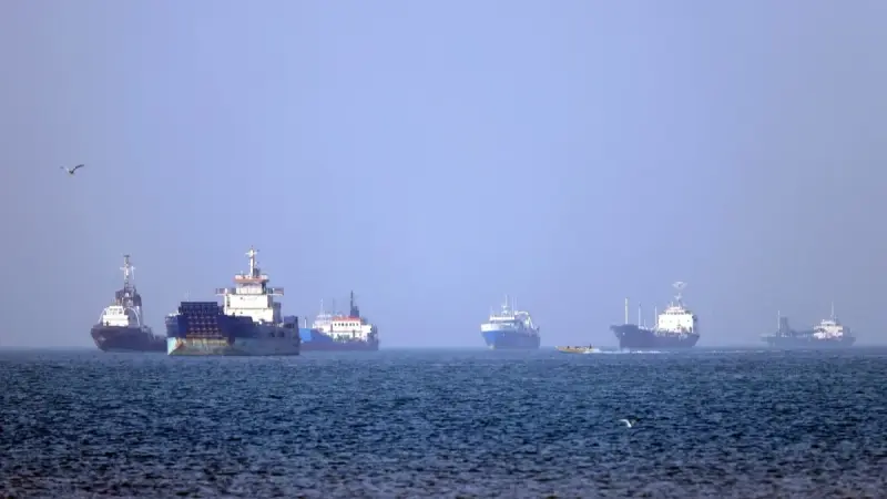 المشهد باختصار: خلافات تهزّ قيادة إيران.. وهذا مصير السفينة الموبوءة