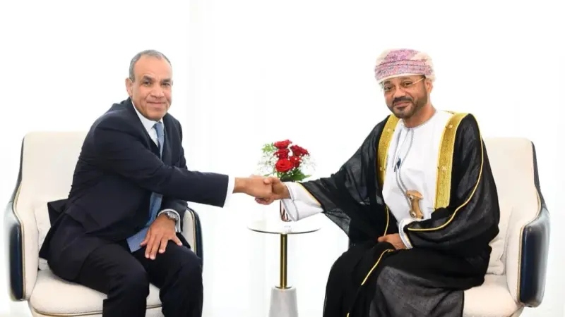 مصر وعُمان تدينان الاعتداءات الإيرانية على دول الجوار