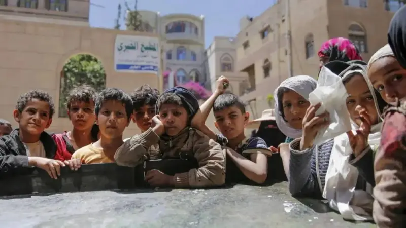 فيديو - التصعيد في البحر الأحمر يضيّق خيارات العيش أمام اليمنيين