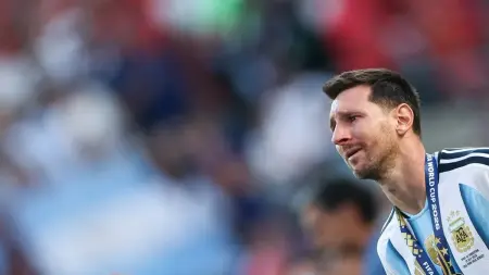 برسالة مؤثرة.. ميسي يعلن اعتزاله اللعب الدولي مع منتخب الأرجنتين