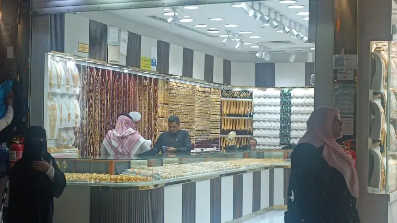 أسعار الذهب في السعودية اليوم الثلاثاء 28/04/2026.. هبوط عيار 24 الآن