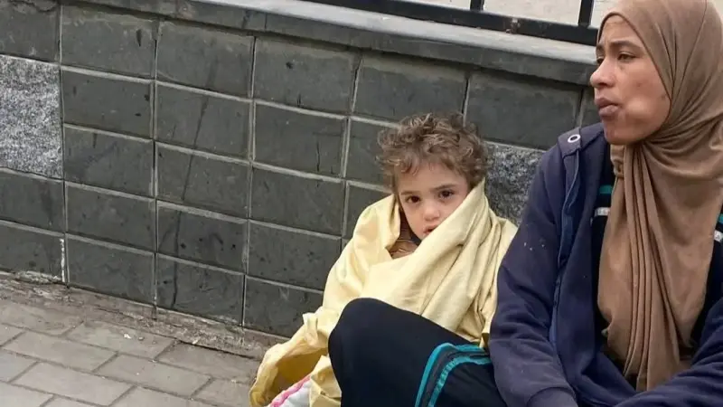 إليك القصة الكاملة لطفل الألف مسكن ومتسولة القاهرة