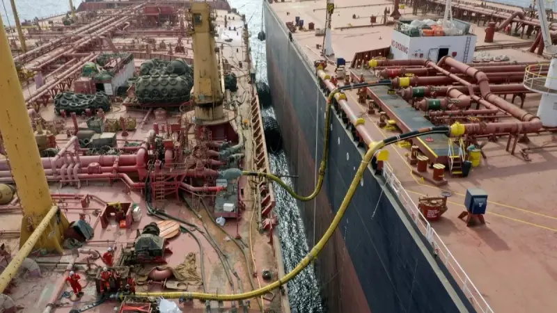 التصعيد "الحوثي"يعلّق عملية التخلّص من ناقلة "صافر" المهجورة