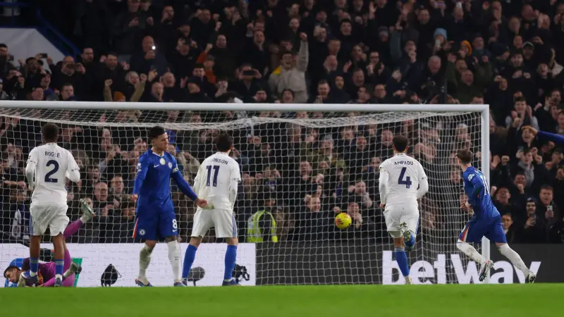 الدوري الإنجليزي - تشيلسي يتعثر أمام ليدز.. وانتصارات هامة لبورنموث ونيوكاسل