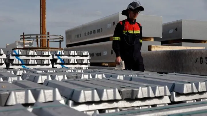 الإمارات تُطلق أول شحنة ألمنيوم نووي منخفض الانبعاثات إلى مصر