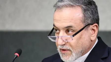 related_news_inside_blogsعراقجي يدعو دول المنطقة "لليقظة" ويحذر من التصعيد