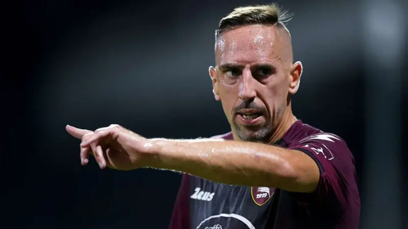 القبض على سارق فيلا فرانك ريبيري في مراكش.. ما القصة؟