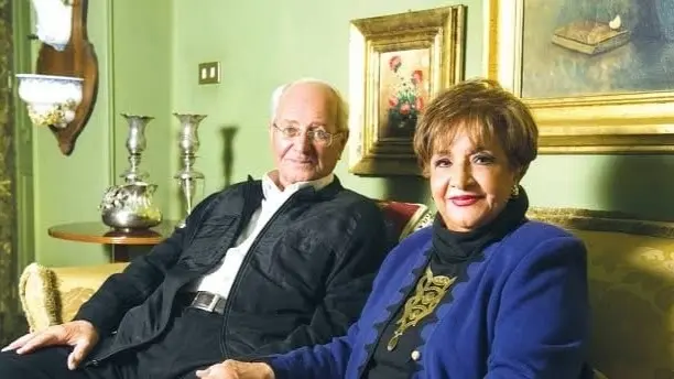 من هو الدكتور نبيل سالم زوج الإعلامية سناء منصور وسبب وفاته؟