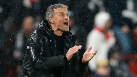 related_news_inside_blogsالقنوات الناقلة لمباراة باريس سان جيرمان ضد ليون اليوم في الدوري الفرنسي مع الموعد والتشكيلة