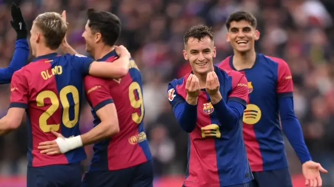 نجم برشلونة مارك كاسادو: التنافس مع دي يونغ جزء من كرة القدم