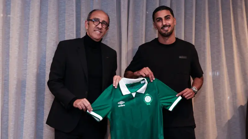 تفاصيل تعاقد نادي الرجاء المغربي مع اللاعب أيمن برقوق