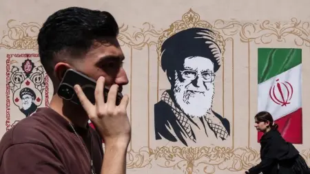 آخر أخبار حرب إيران وأميركا.. طهران: المفاوضات مستمرة مع واشنطن عبر الوسطاء