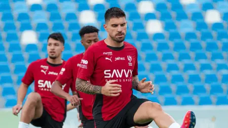 related_news_inside_blogsتشكيلة الهلال اليوم أمام النصر.. الغيابات تضرب الموج الأزرق