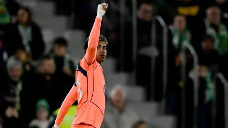 related_news_inside_blogsفيديو - يامال يعادل رقم مبابي التهديفي الاستثنائي