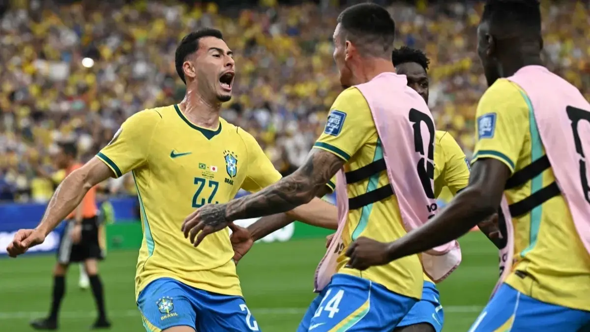 مارتنلي مطلوب في الدوري التركي (أ ف ب) مارتنلي مطلوب في الدوري التركي (أ ف ب)