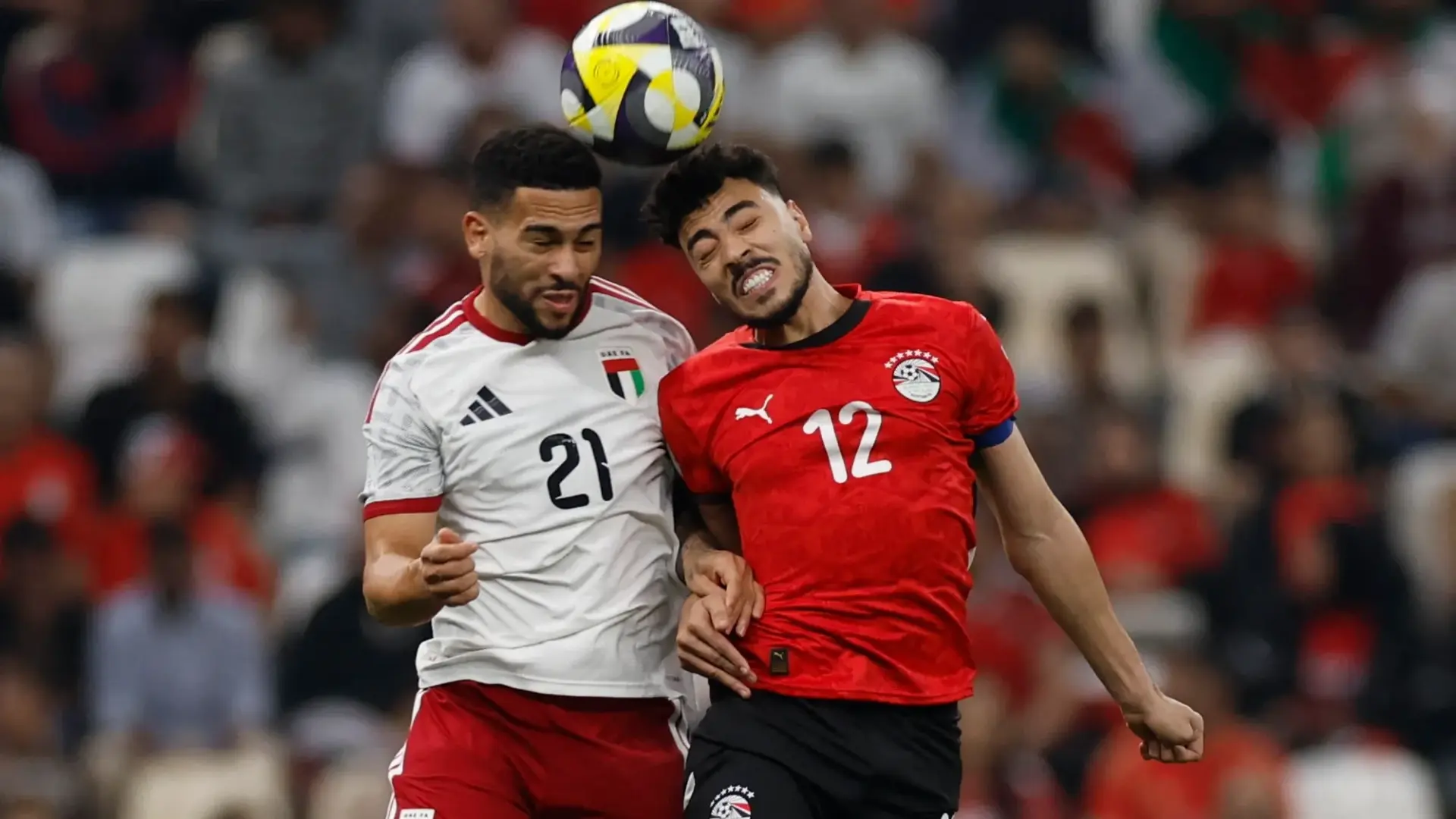أكرم توفيق في طريق العودة للنادي الأهلي المصري (رويترز) أكرم توفيق في طريق العودة للنادي الأهلي المصري (رويترز)