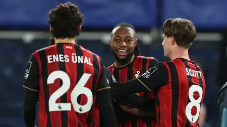 related_news_inside_blogsالكشف الطبي يحسم انتقال سيمينيو إلى مانشستر سيتي