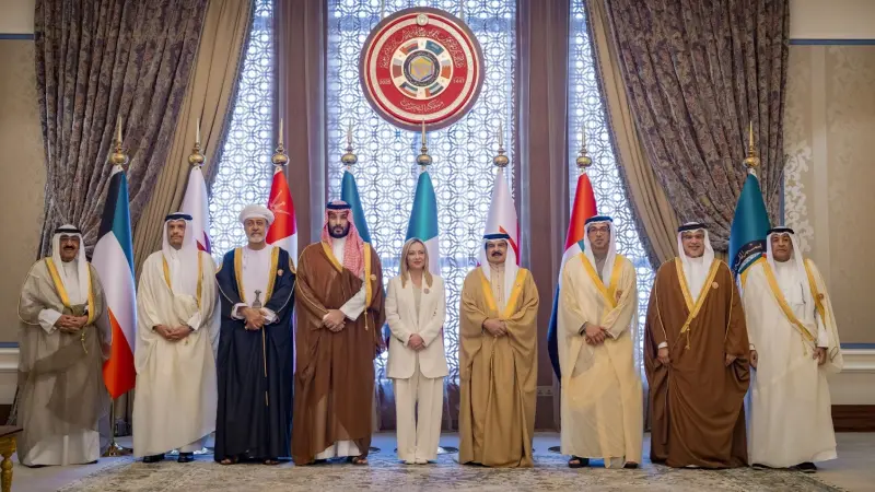 الإمارات تجدد دعمها لمسيرة مجلس التعاون في قمة المنامة