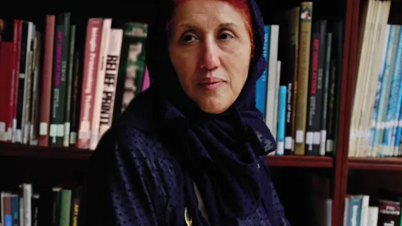 رائدة الفن التشكيلي في السعودية.. من هي صفية بن زقر وما سبب وفاتها؟