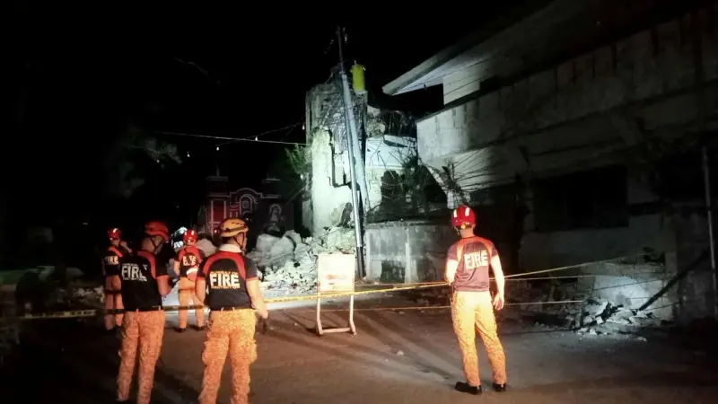 فيديو - 60 قتيلا على الأقل في زلزال مدمّر ضرب وسط الفلبين