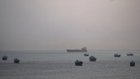 إيران تعلق على مشروع ترامب لتحرير مضيق هرمز