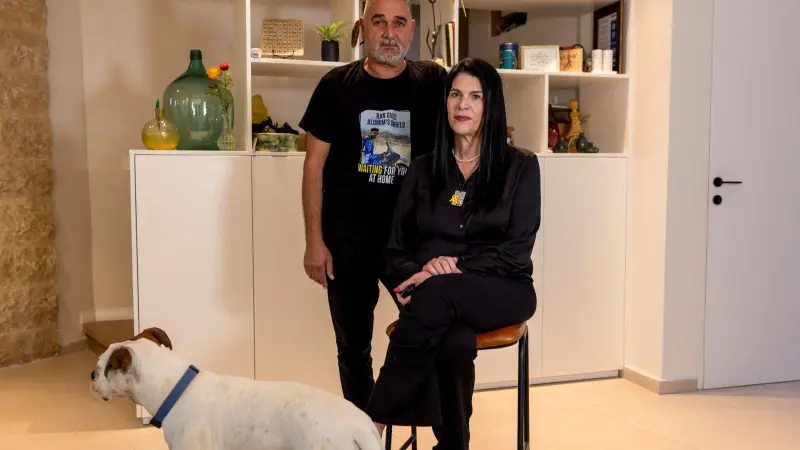 والدة آخر أسير بغزة: جراح إسرائيل لن تلتئم إلا بعودته