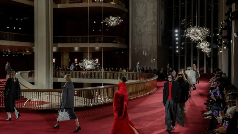 دار "مايكل كورس" تشارك في أسبوع نيويورك للموضة