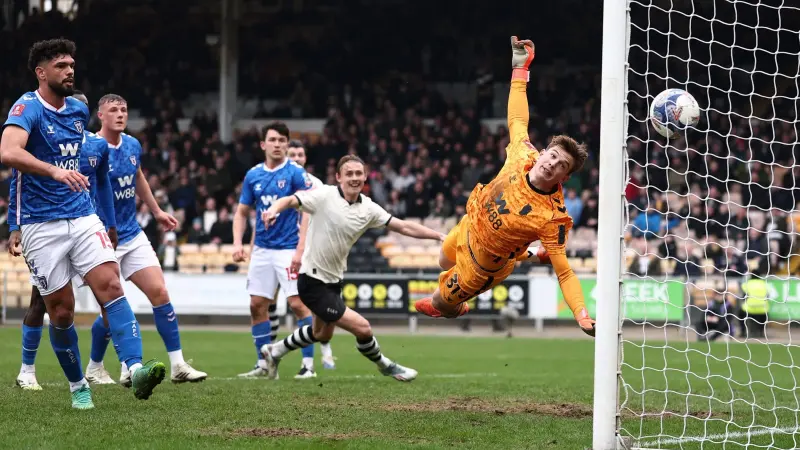 برأسية عاشق نيوكاسل.. إليك قصة مفاجأة بورت فايل الذي أقصى سندرلاند من كأس إنجلترا