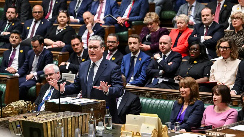 صحيفة: ترامب محبط من رئيس وزراء بريطانيا بسبب حرب إيران