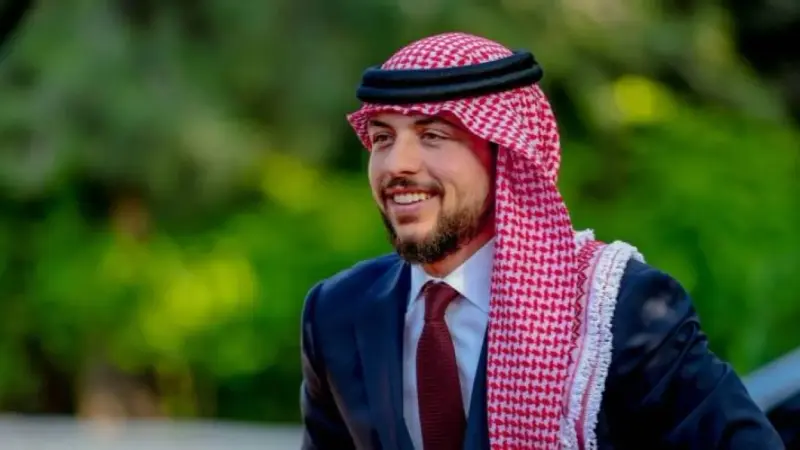 فيديو - ولي عهد الأردن يشيد بأول مشروع قمر صناعي