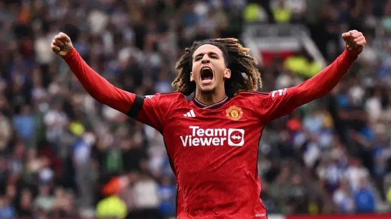 الدوري الإنجليزي.. التونسي المجبري يحفظ ماء وجه يونايتد في هزيمته الثالثة