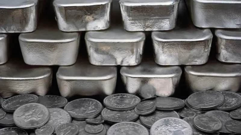 سعر الفضة اليوم في مصر والسعودية وسط الخسائر القوية للأونصة العالمية