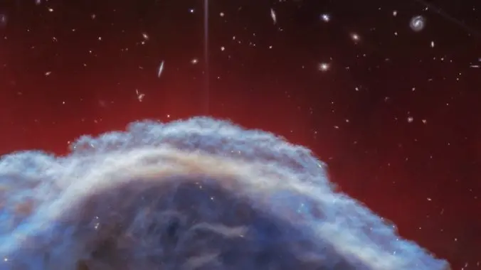 صور - "جيمس ويب" يلتقط صوراً لسديم مُبهر