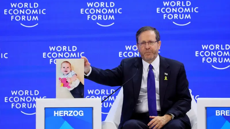 شكاوى جنائية ضد رئيس إسرائيل خلال مشاركته في منتدى دافوس