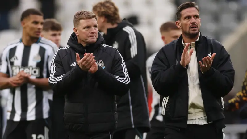 المدير الفني لنيوكاسل يقول إنه سيستقيل في هذه الحالة