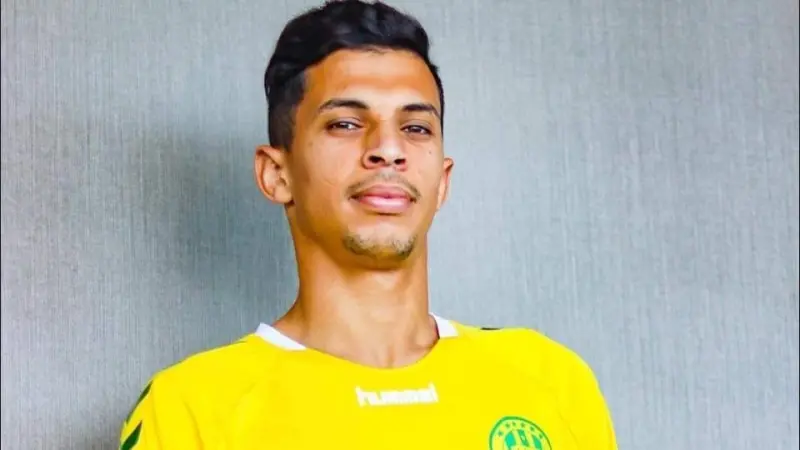 جزائري جديد في الدوري المصري.. من هو آدم رجم لاعب مودرن سبورت؟