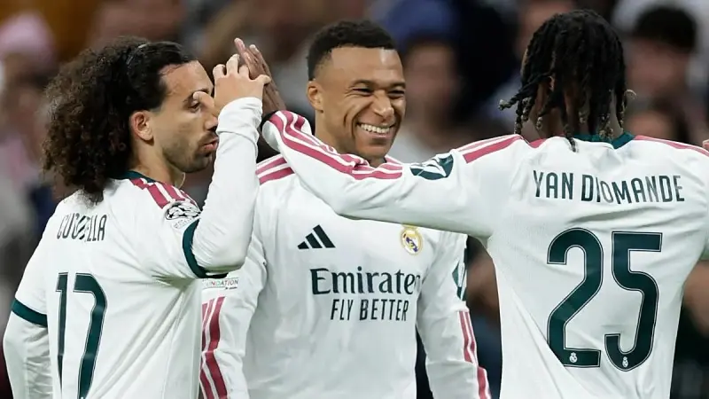 تشكيلة ريال مدريد اليوم أمام برشلونة..  تعديلات تكتيكية من مورينيو