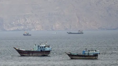 related_news_inside_blogsحصار مضيق هرمز.. الحرس الثوري الإيراني يعلن احتجاز سفينتين