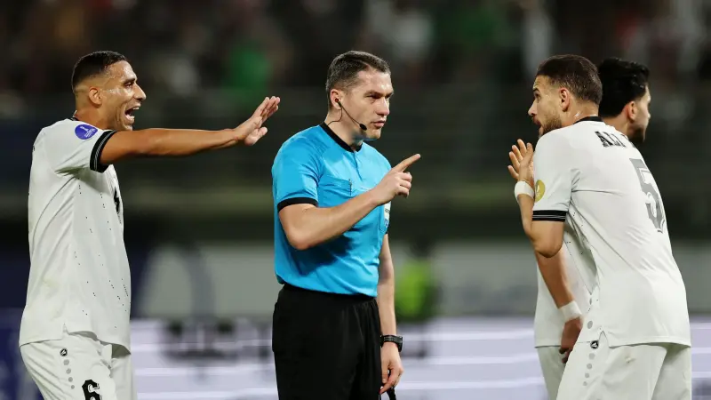 حكم مباراة العراق اليوم ضد كوريا الجنوبية.. مخاوف بين الجماهير العراقية