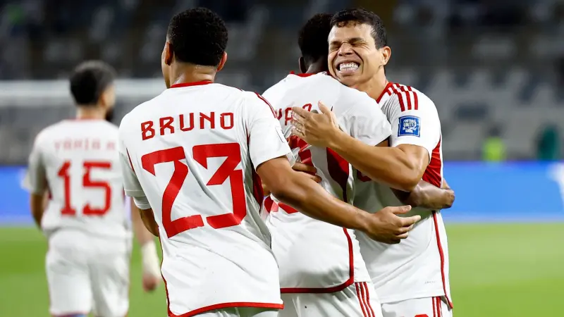 تصفيات مونديال 2026: الإمارات تعلن قائمتها الموسعة استعدادا لخوض الملحق